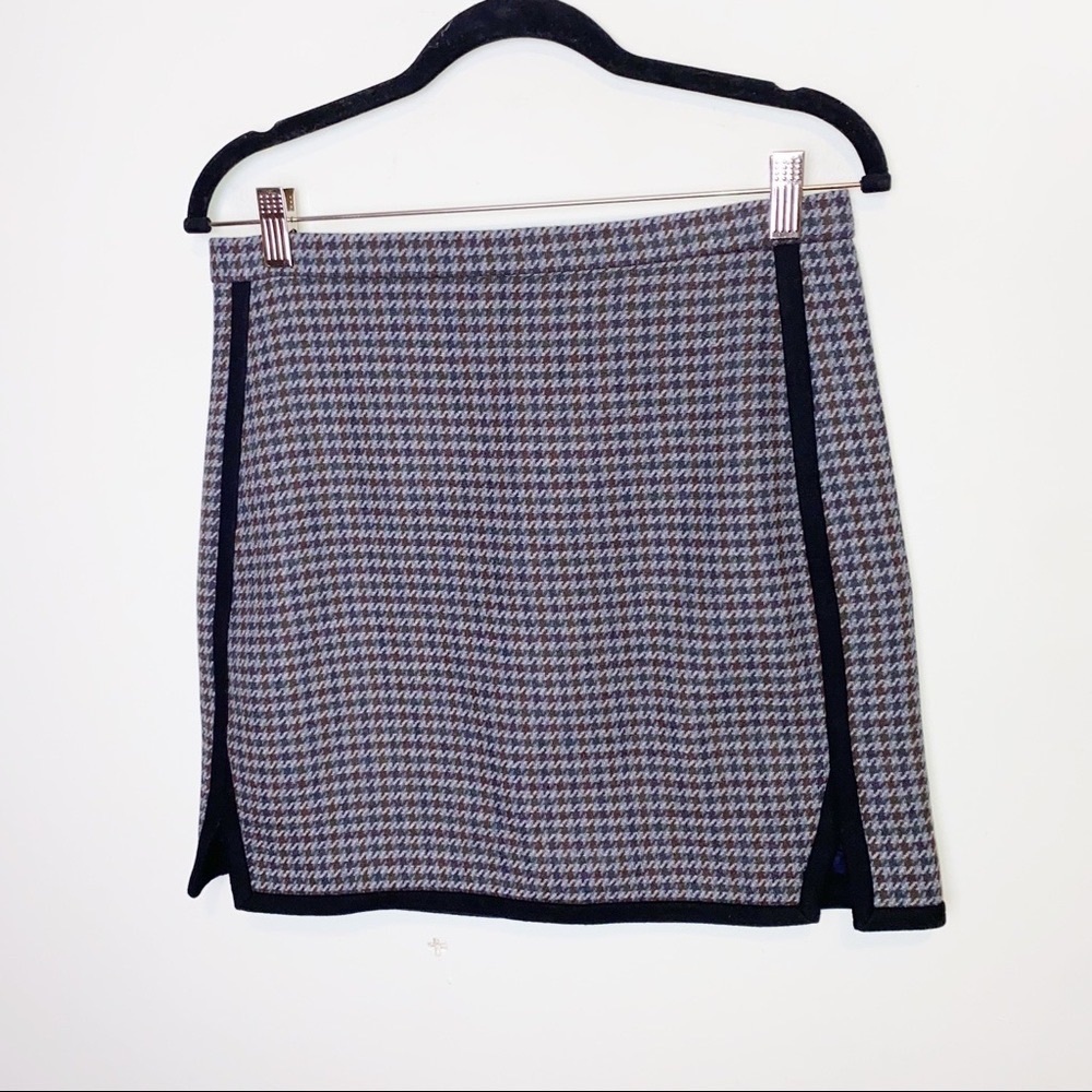 J.Crew Double-Notch Houndstooth Mini Skirt Size 4 - Picture 3 of 12